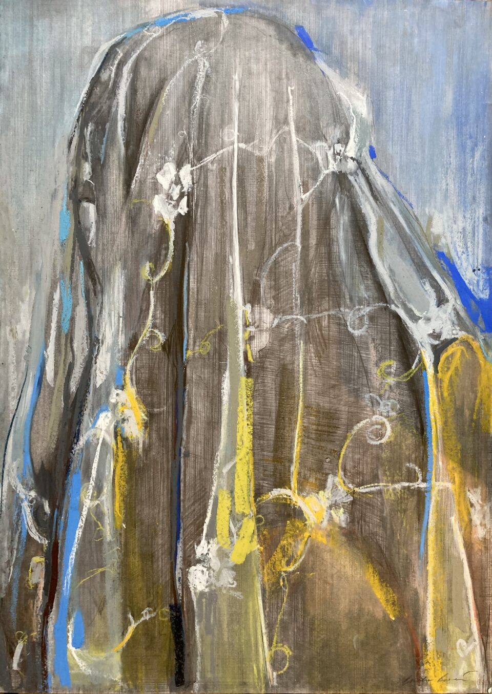 En tecknat portätt av en kvinna i profil som döljs av ett tygstycke så endast hennes siluett anas. Utförd i blyerts och oljepastell. 
